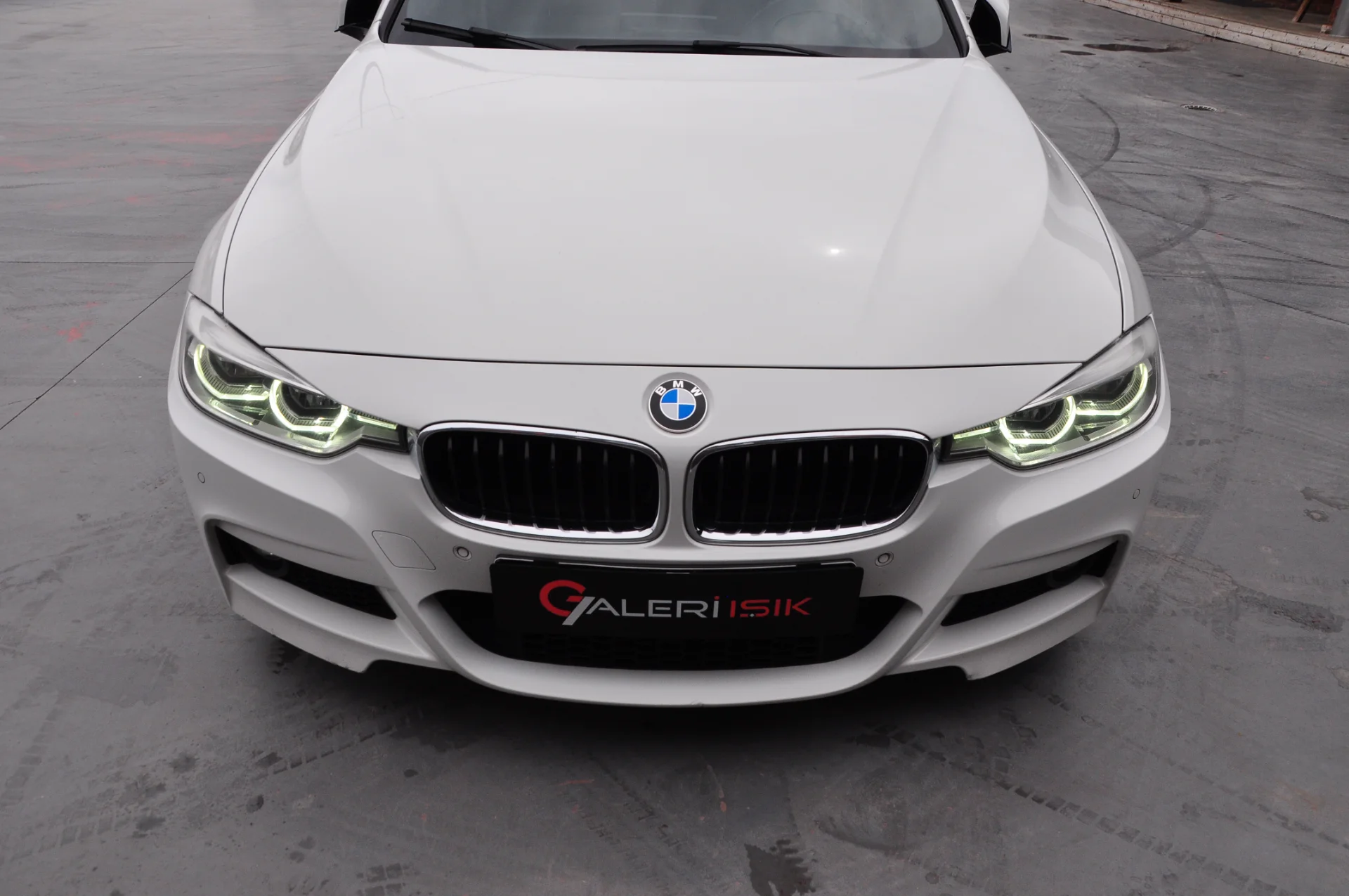 2016 BMW 3.20İED 40. YIL ÖZEL SERİ SUNROOF HAFIZA 163.000 KM'DE