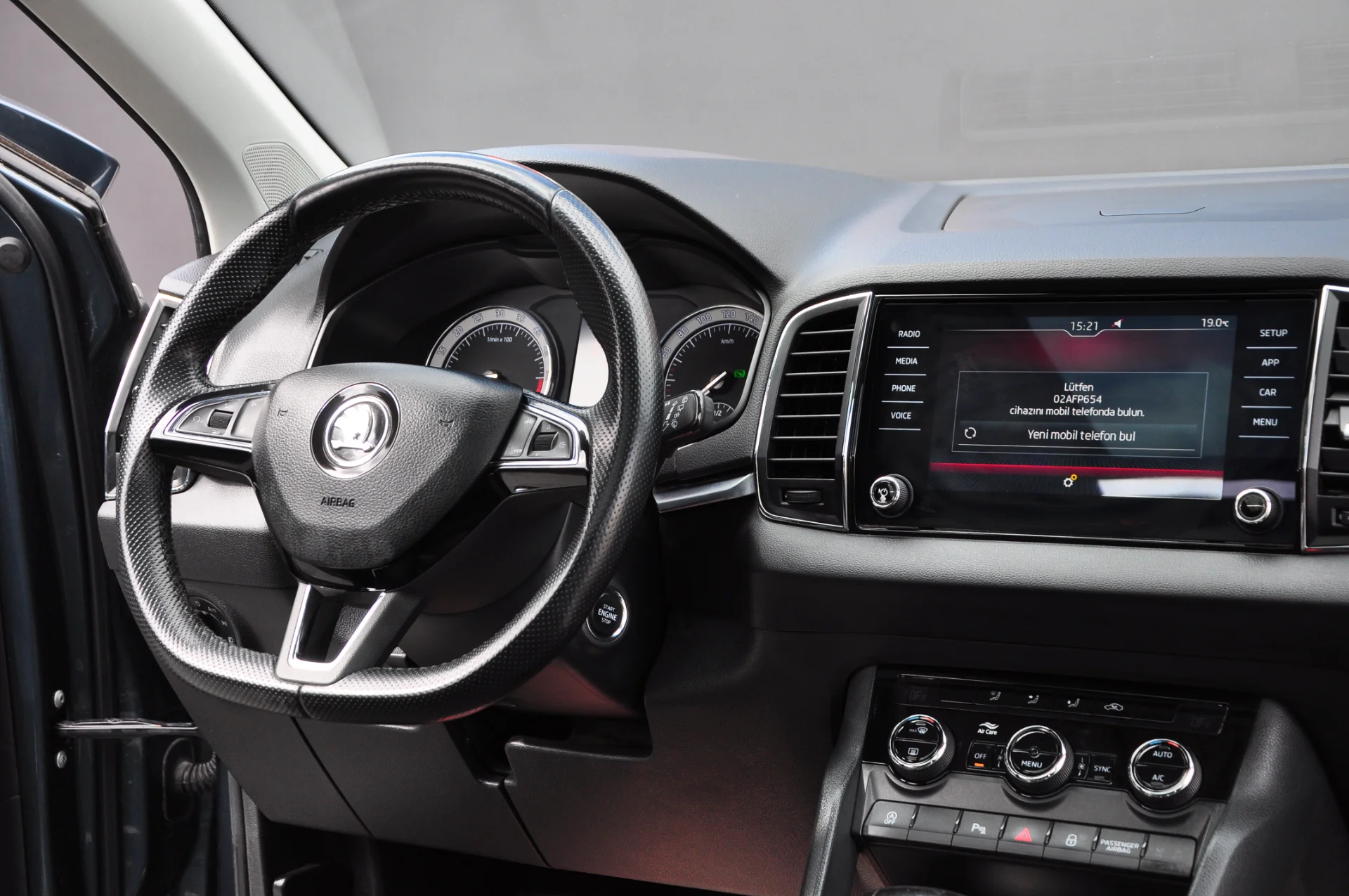 2019 SKODA KAROQ 1.6TDI DSG SUNROOF'LU BOYASIZ 160.000 KM'DE