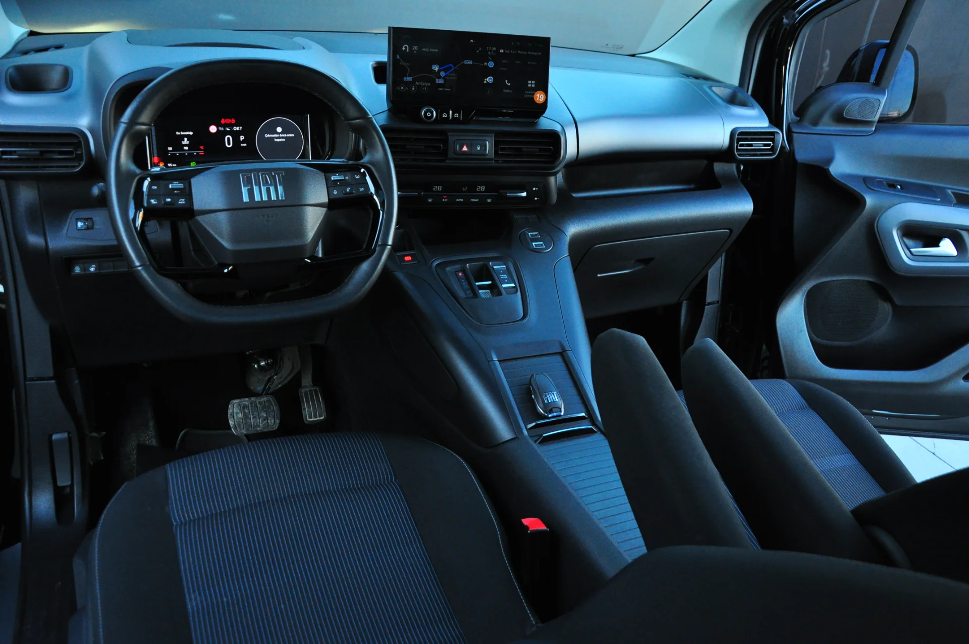 2024 DOBLO 1.5 BLUEHDİ PREMİO PLUS YENİ KASA CAM TVN. 21.000 KM