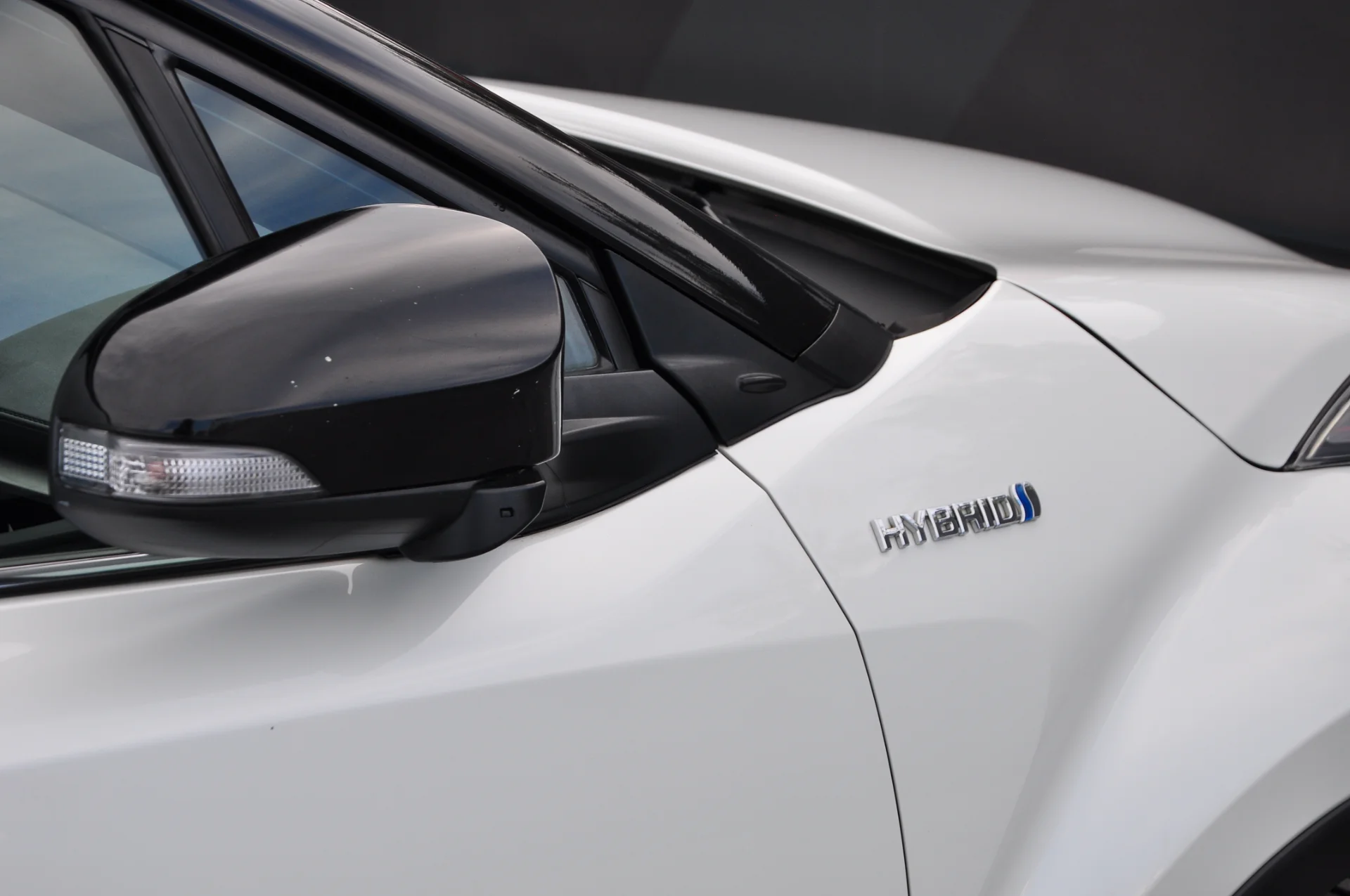 2019 MODEL TOYOTA CH-R 1.8 HYBRİD DYNAMİC S.BAKIMLI ÇİFT RENK