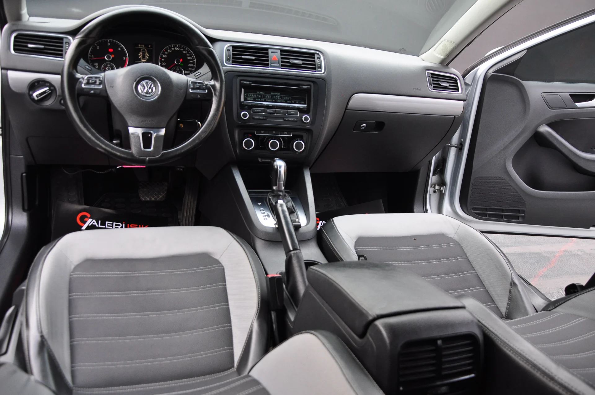 2012 VOLKSWAGEN JETTA 1.6 TDI COMFORTLİNE DEĞİŞENSİZ 287.000 KM