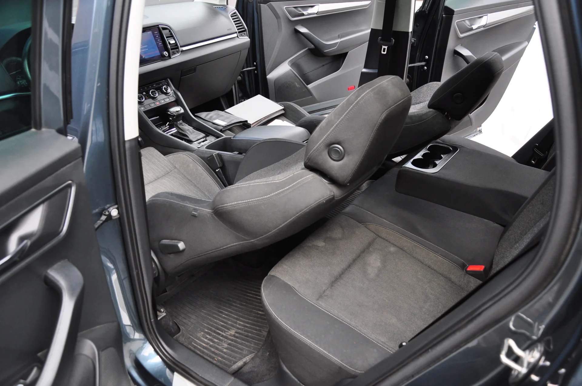 2019 SKODA KAROQ 1.6TDI DSG SUNROOF'LU BOYASIZ 160.000 KM'DE