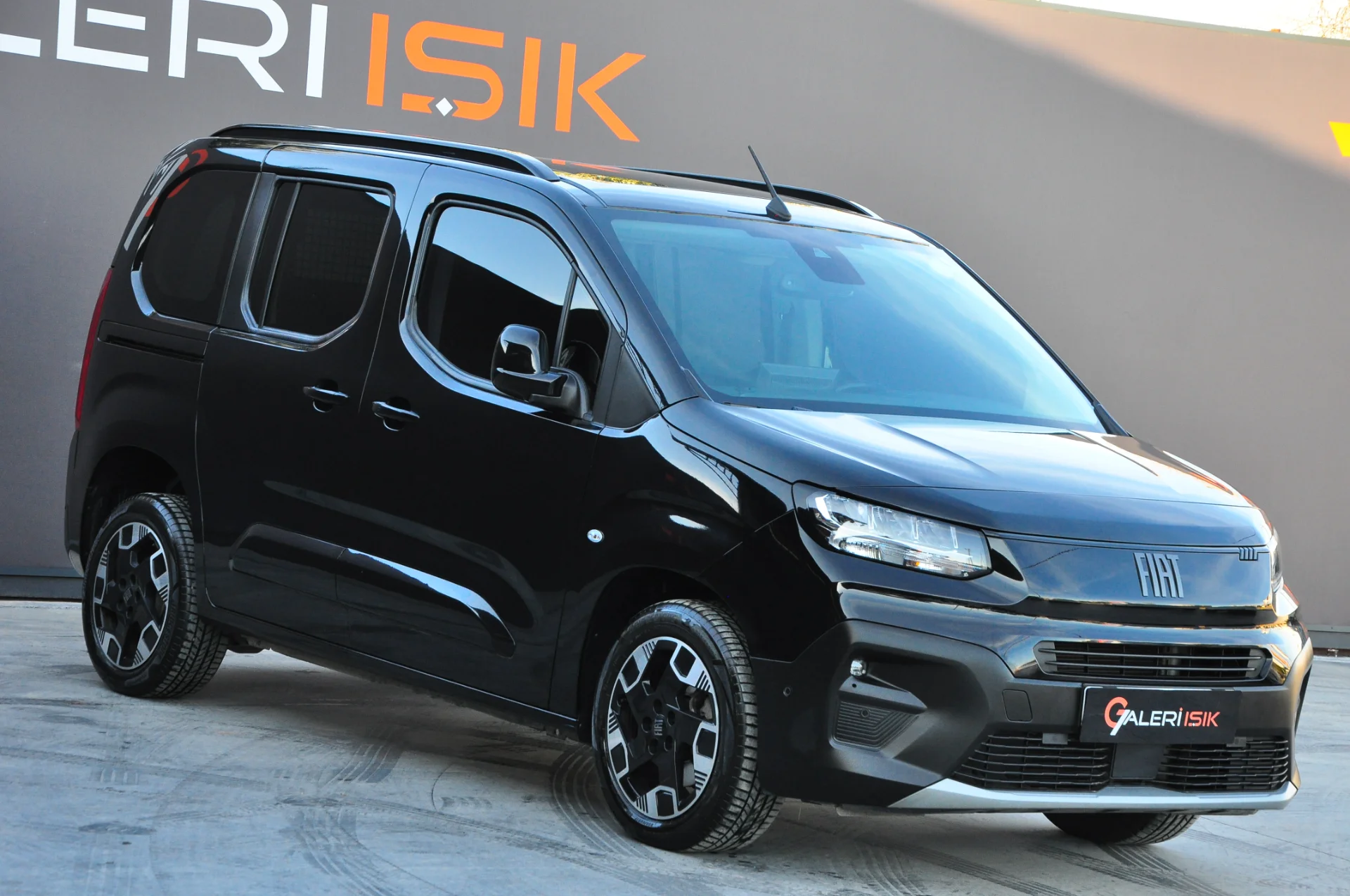 2024 DOBLO 1.5 BLUEHDİ PREMİO PLUS YENİ KASA CAM TVN. 21.000 KM