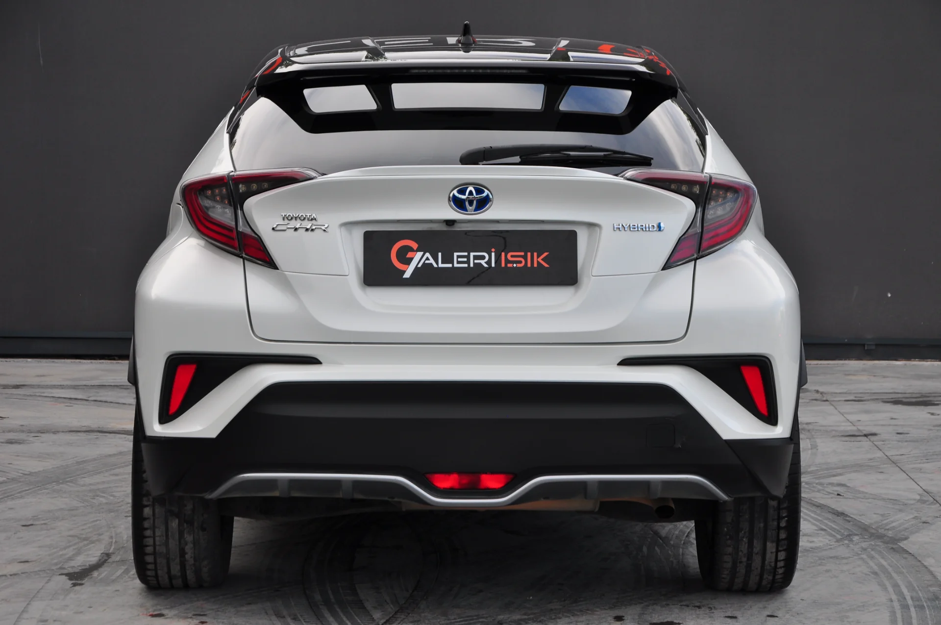 2019 MODEL TOYOTA CH-R 1.8 HYBRİD DYNAMİC S.BAKIMLI ÇİFT RENK