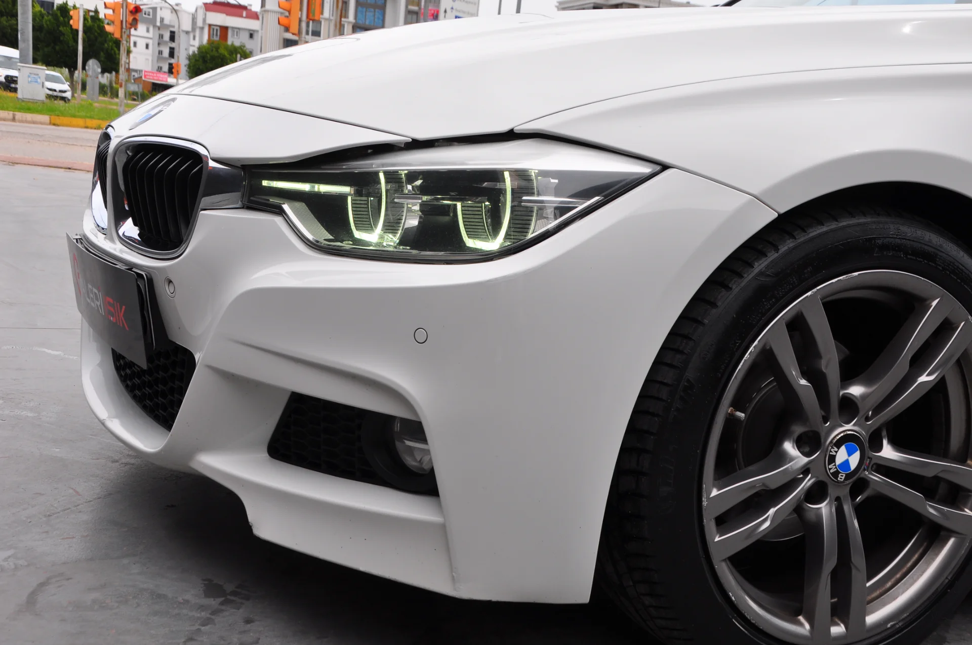 2016 BMW 3.20İED 40. YIL ÖZEL SERİ SUNROOF HAFIZA 163.000 KM'DE