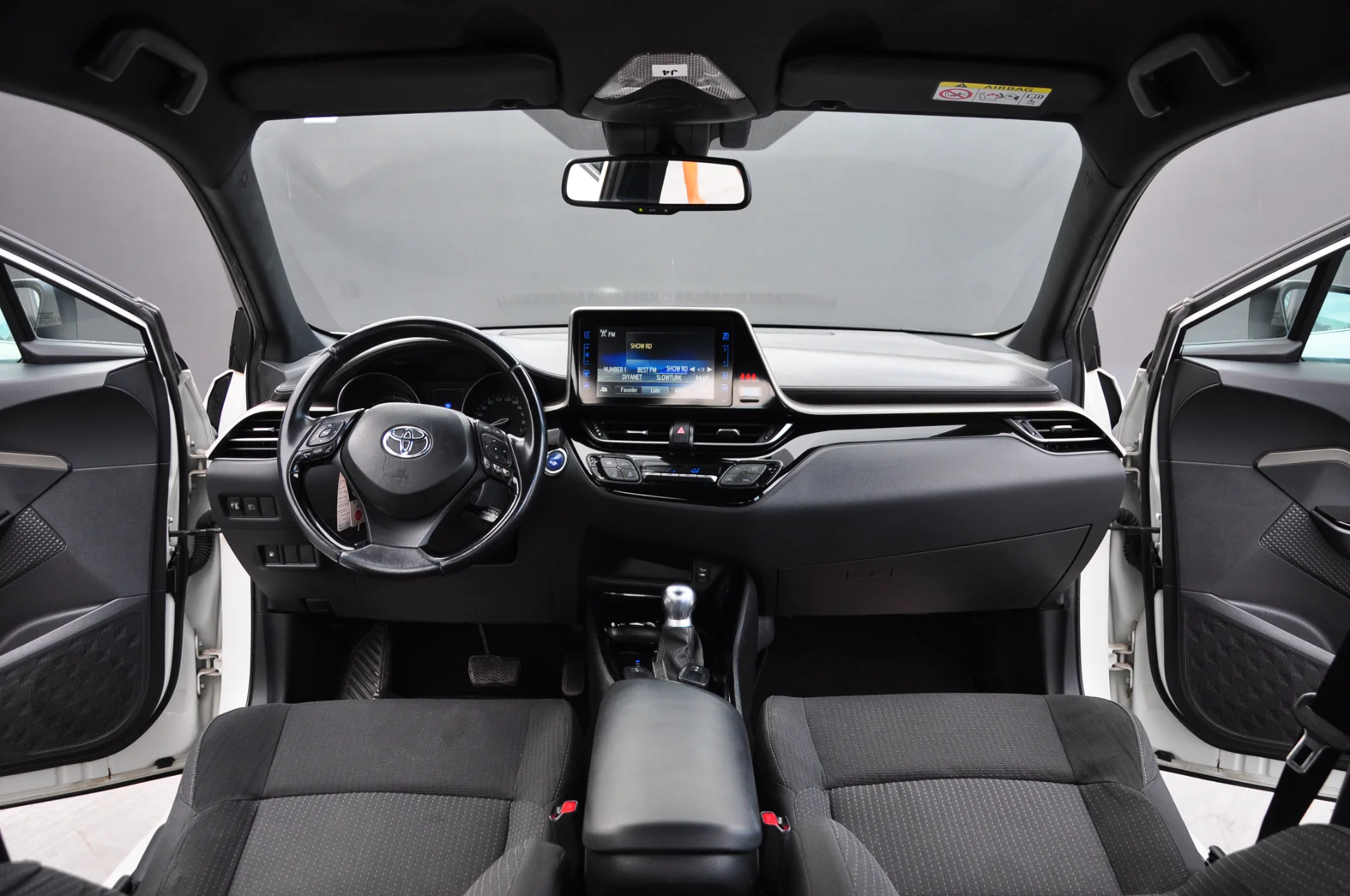 2019 MODEL TOYOTA CH-R 1.8 HYBRİD DYNAMİC S.BAKIMLI ÇİFT RENK