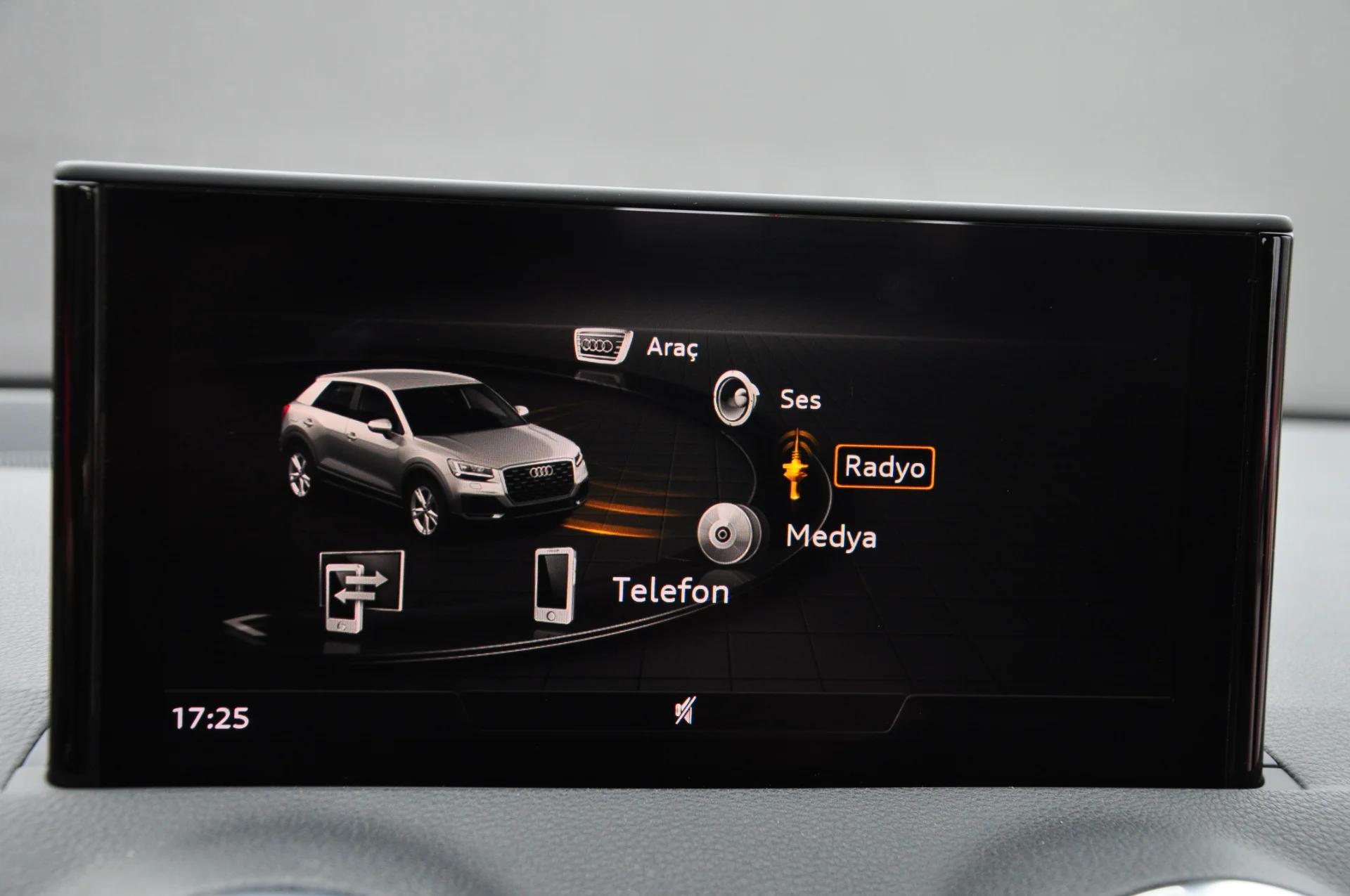 2021 MODEL AUDİ Q2 35 TFSI ADVANCED SUNROOF'LU 80.000 KM'DE
