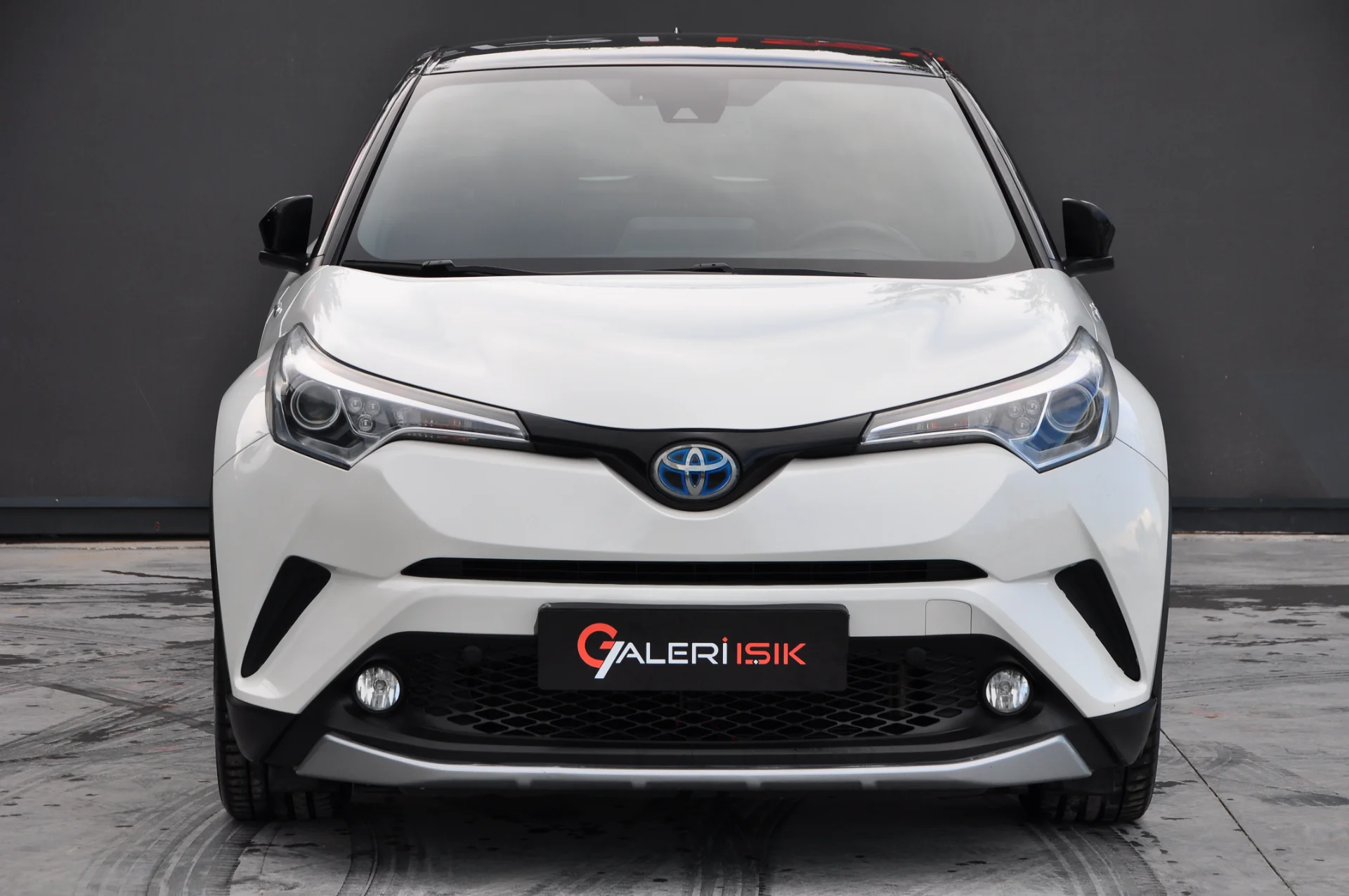 2019 MODEL TOYOTA CH-R 1.8 HYBRİD DYNAMİC S.BAKIMLI ÇİFT RENK