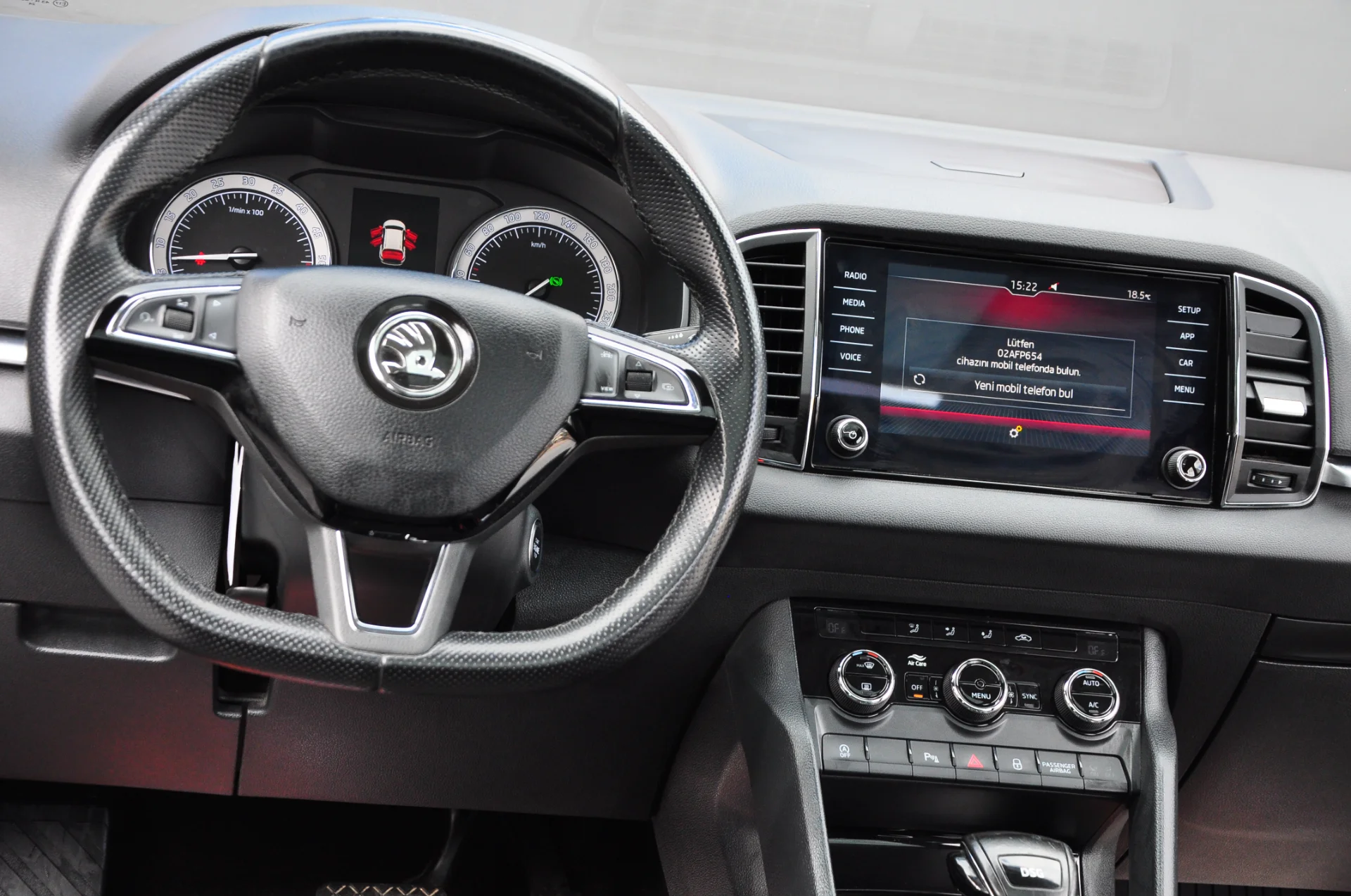 2019 SKODA KAROQ 1.6TDI DSG SUNROOF'LU BOYASIZ 160.000 KM'DE
