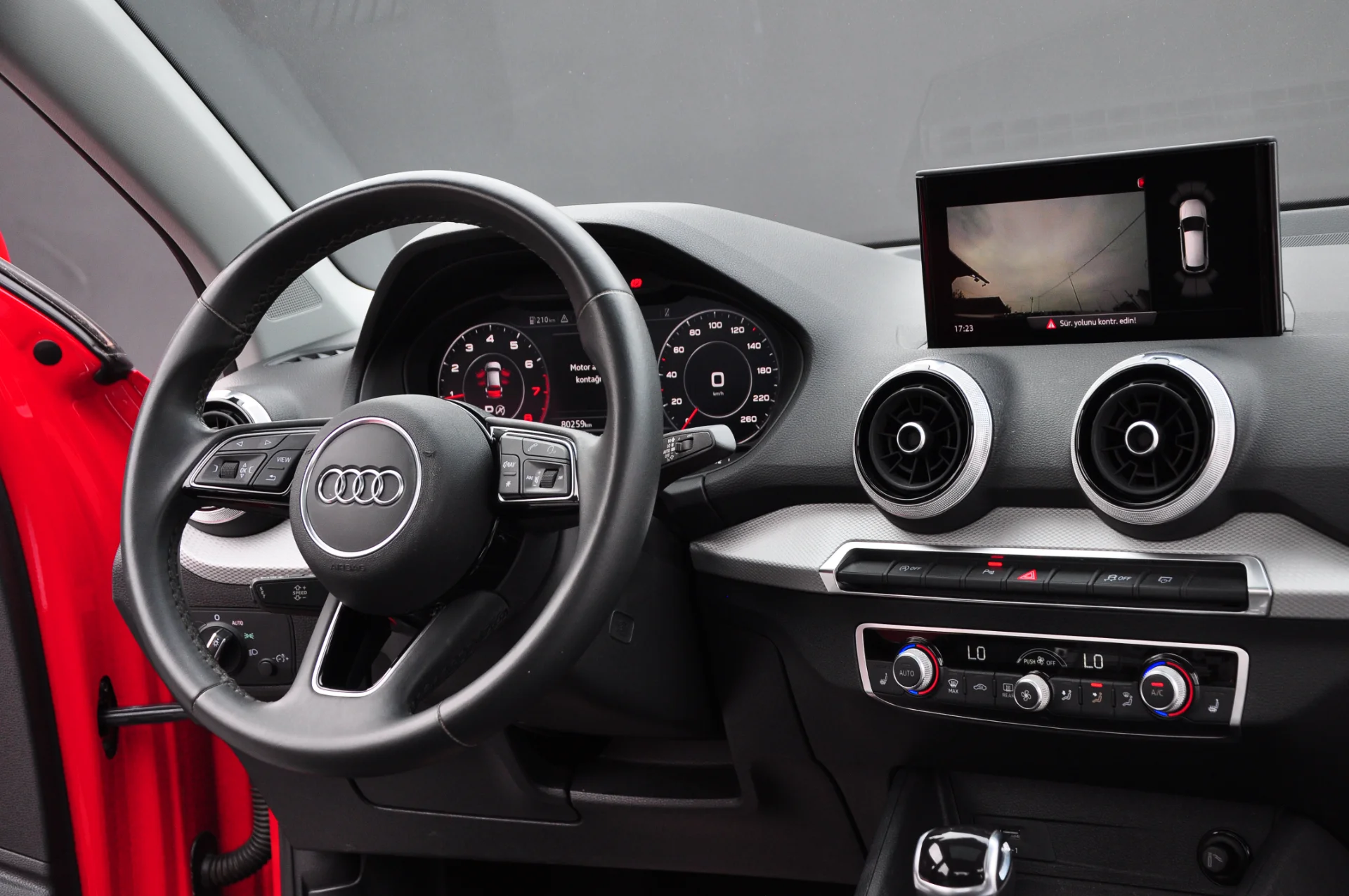 2021 MODEL AUDİ Q2 35 TFSI ADVANCED SUNROOF'LU 80.000 KM'DE