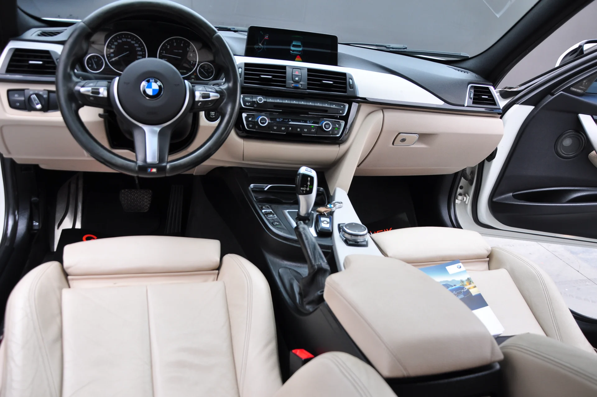 2016 BMW 3.20İED 40. YIL ÖZEL SERİ SUNROOF HAFIZA 163.000 KM'DE