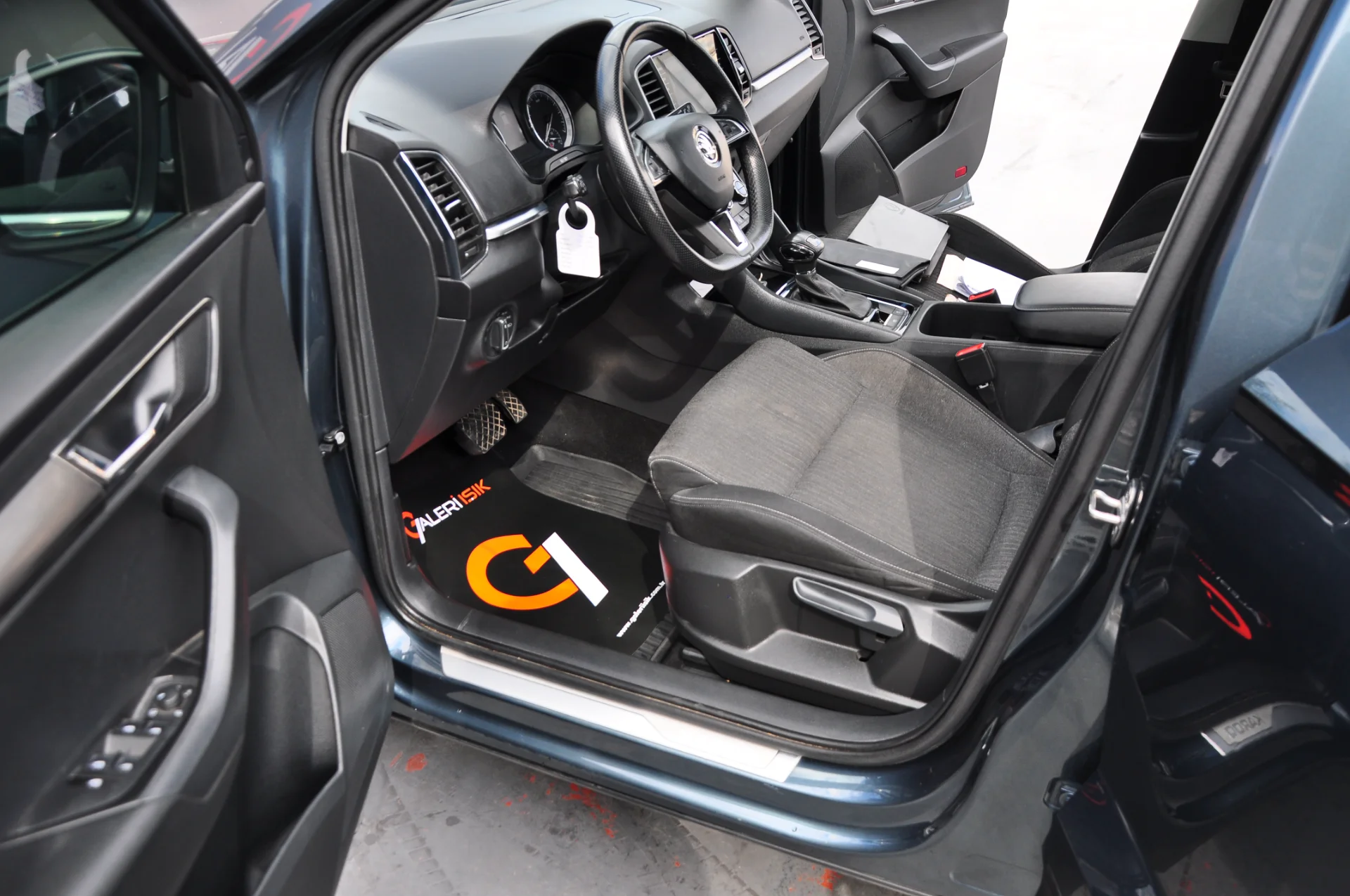 2019 SKODA KAROQ 1.6TDI DSG SUNROOF'LU BOYASIZ 160.000 KM'DE