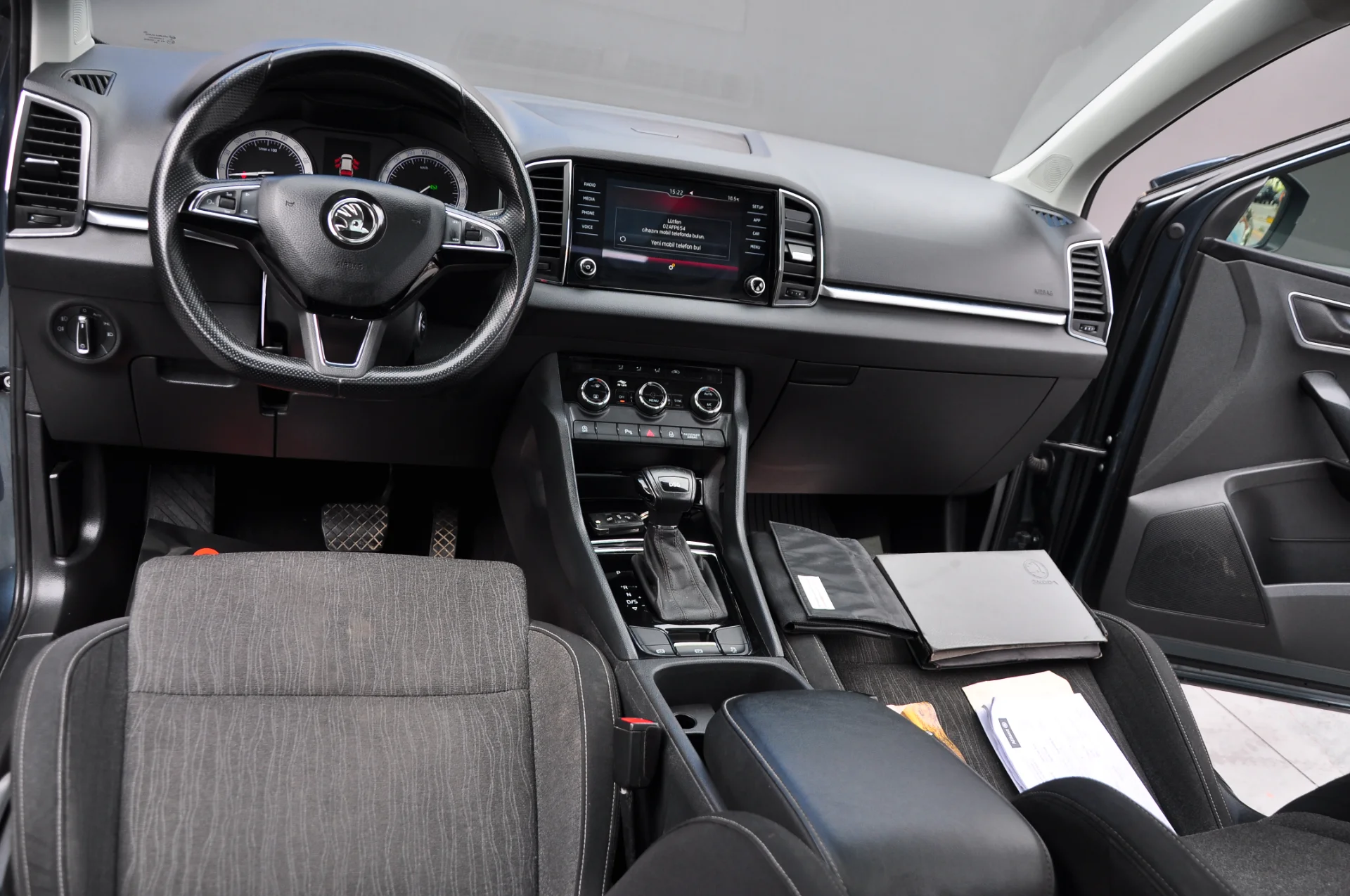 2019 SKODA KAROQ 1.6TDI DSG SUNROOF'LU BOYASIZ 160.000 KM'DE