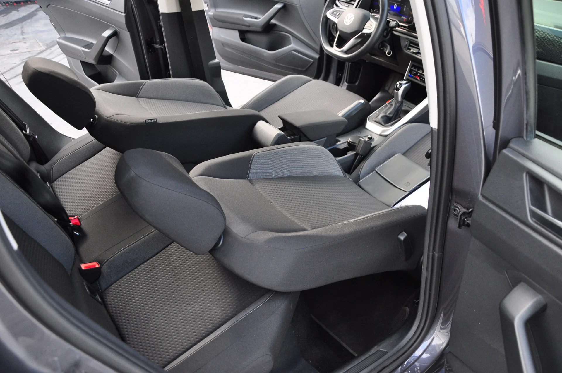 2023 VOLKSWAGEN TAİGO 1.0 TSI LİFE %20 FATURALI 42.000 KM'DE