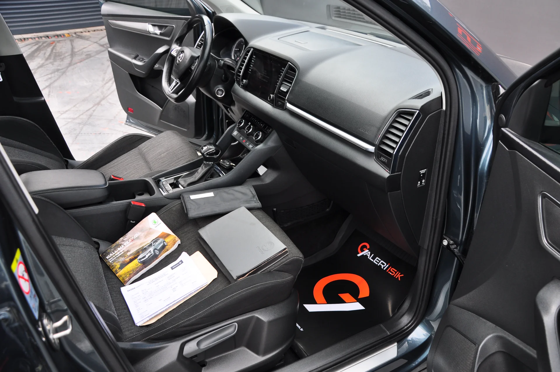 2019 SKODA KAROQ 1.6TDI DSG SUNROOF'LU BOYASIZ 160.000 KM'DE