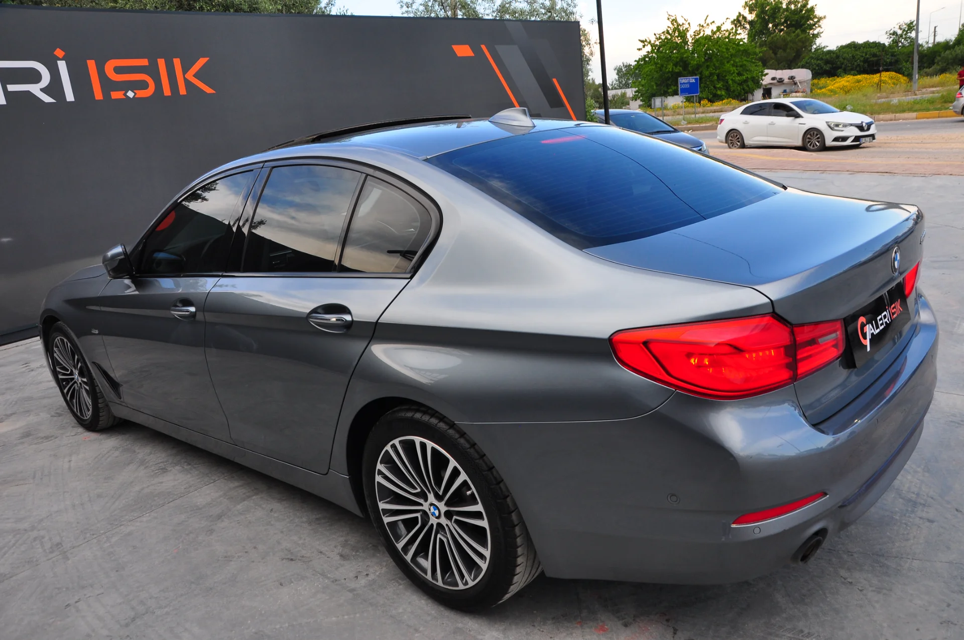 2017 MODEL BMW 5.20İ SPORTLİNE+EXECUTİVE VAKUM 108.000 KM'DE